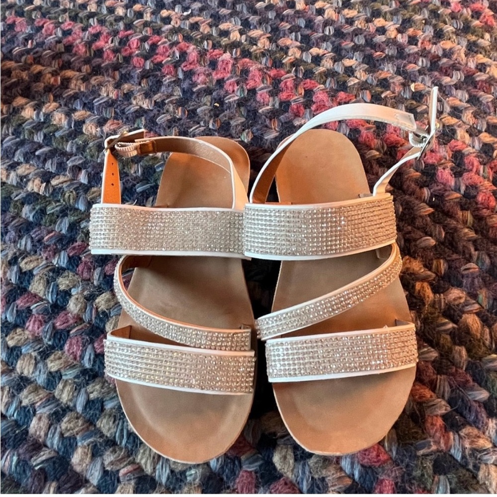 Cream Sandals with Wide Strap and Flat Sole